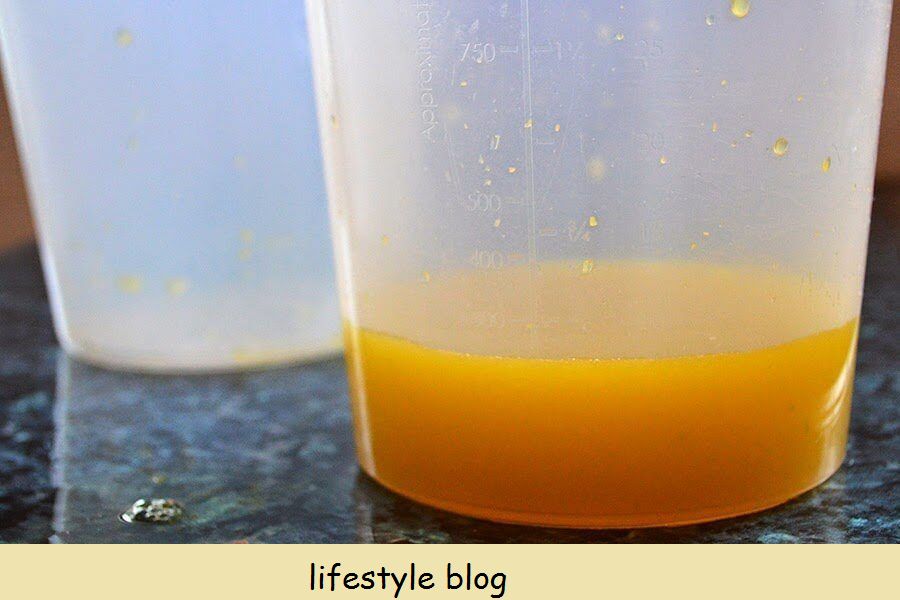Uma receita experimental de sabonete de narciso com pétalas de narciso reais para tingir o sabonete de amarelo natural. A cor é um tom ensolarado que dura muito tempo #soaprecipe #daffodil #fazer sabão