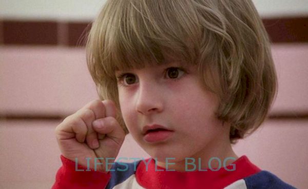 Cómo Stanley Kubrick protegió al niño actor Danny Lloyd mientras creaba 'El Resplandor'