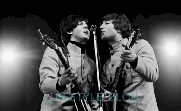 Los Beatles - Paul McCartney - John Lennon, en vivo en 1965