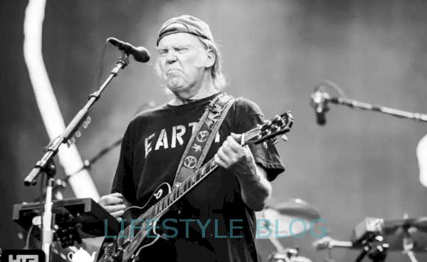 Neil Youngs emosjonelle sang om farskap